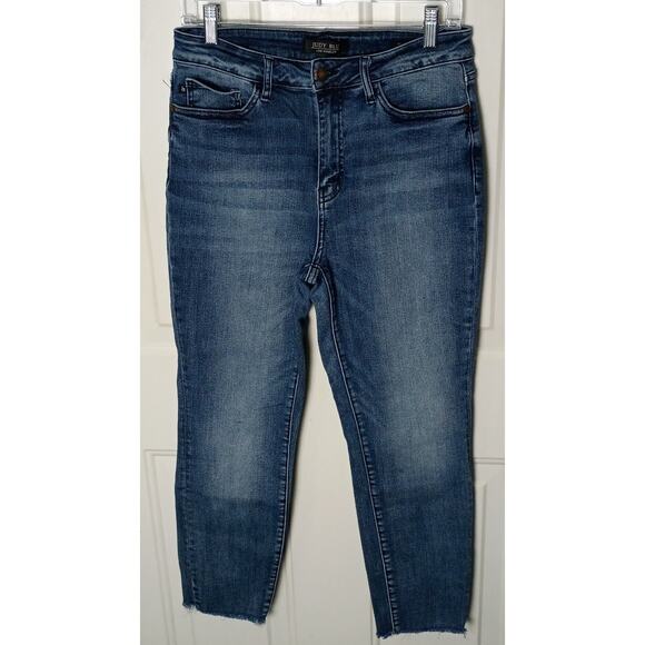 Judy Blue Women 9/29 Dark Wash Shelly High Rise Distressed Fray Hem Denim Jeans - Picture 2 of 7